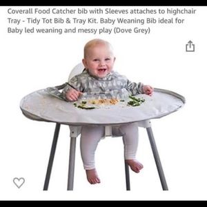2 Tidy Tot Bib +1 tray